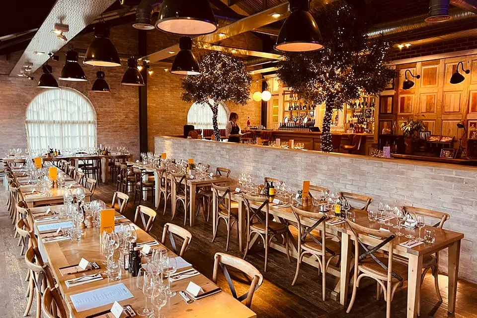 Interior view of Ponti's Italian Kitchen, Fox Valley Sheffield