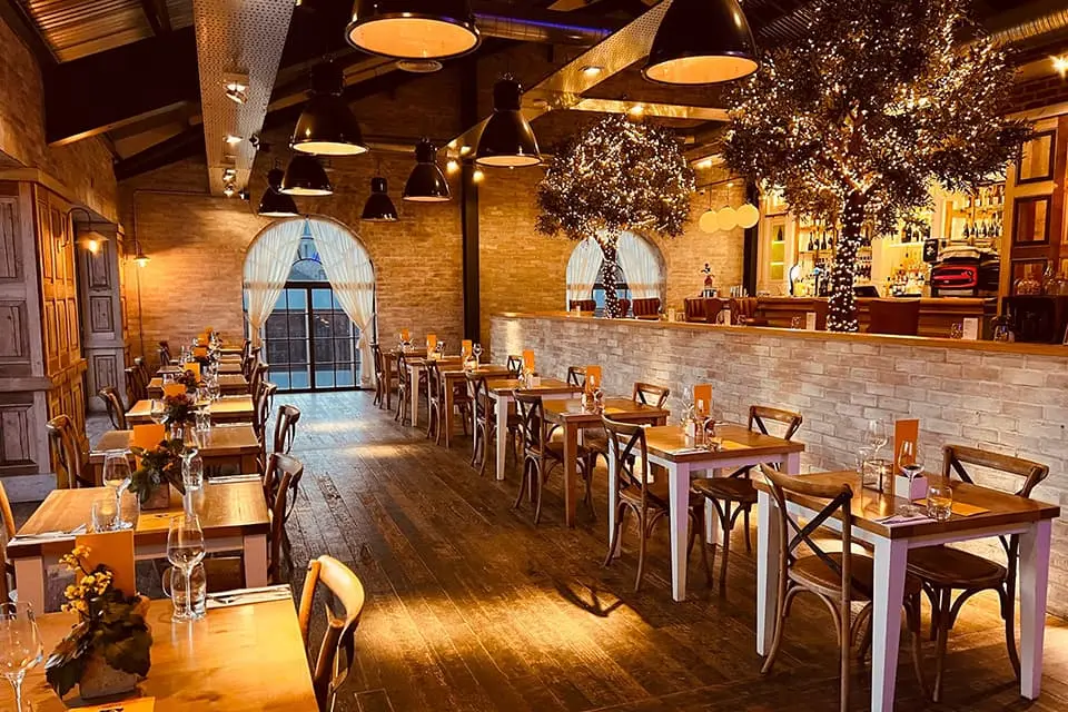 Interior view of Ponti's Italian Kitchen, Fox Valley Sheffield
